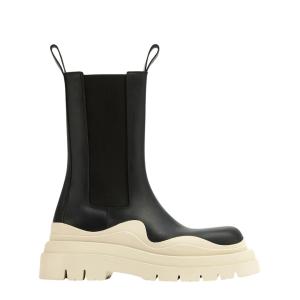 (W) Bottega Veneta Tire Chelsea Boot Black Sea Salt